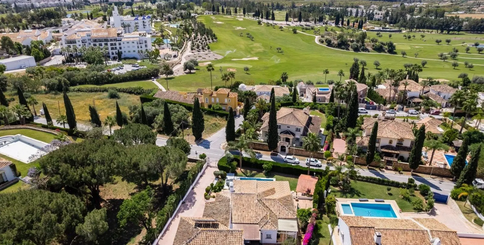 Продажа  отдельно стоящей виллы в Mijas Golf 32