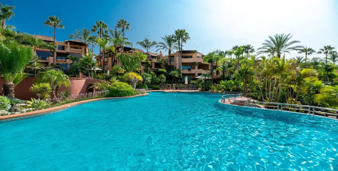 Sale of ground floor apartment in Sierra Blanca 1