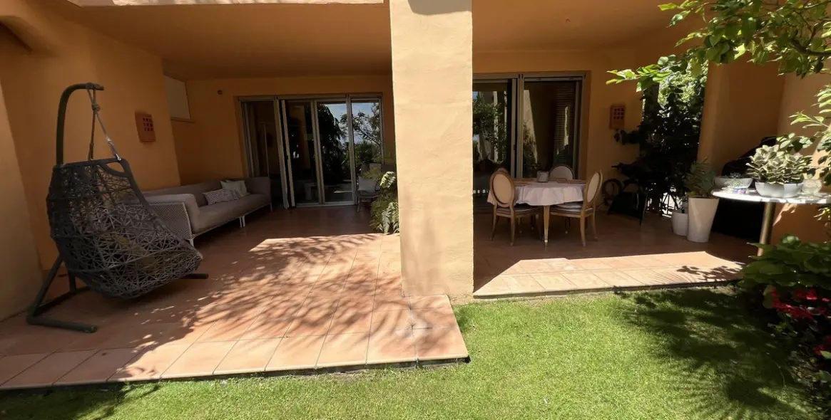 Sale of ground floor apartment in Sierra Blanca 2