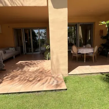 Venta de apartamento en planta baja en Sierra Blanca