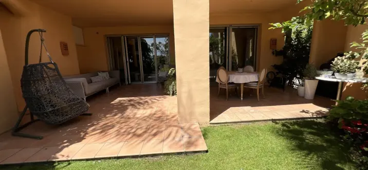 Venta de apartamento en planta baja en Sierra Blanca 1