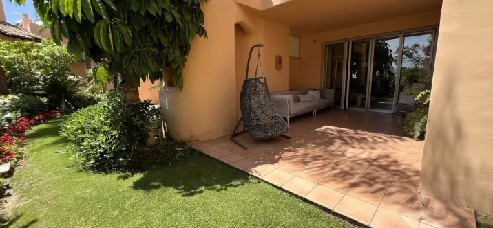 Venta de apartamento en planta baja en Sierra Blanca 2
