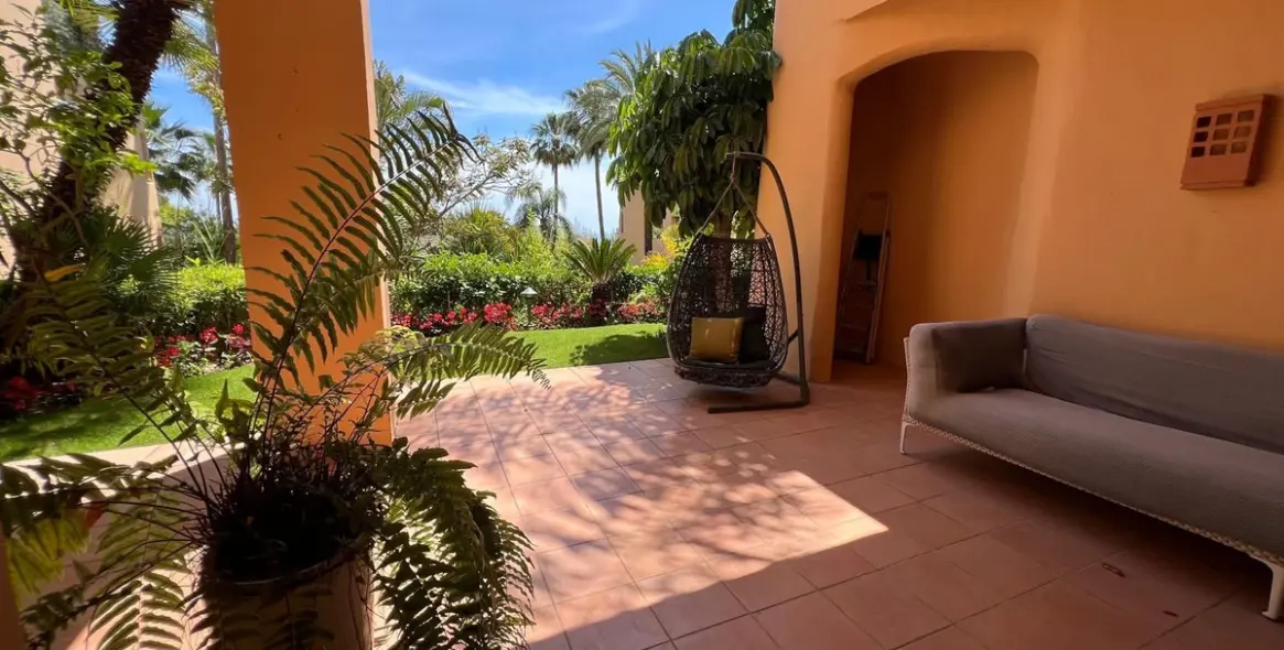 Sale of ground floor apartment in Sierra Blanca 5