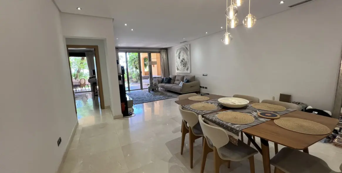 Sale of ground floor apartment in Sierra Blanca 7