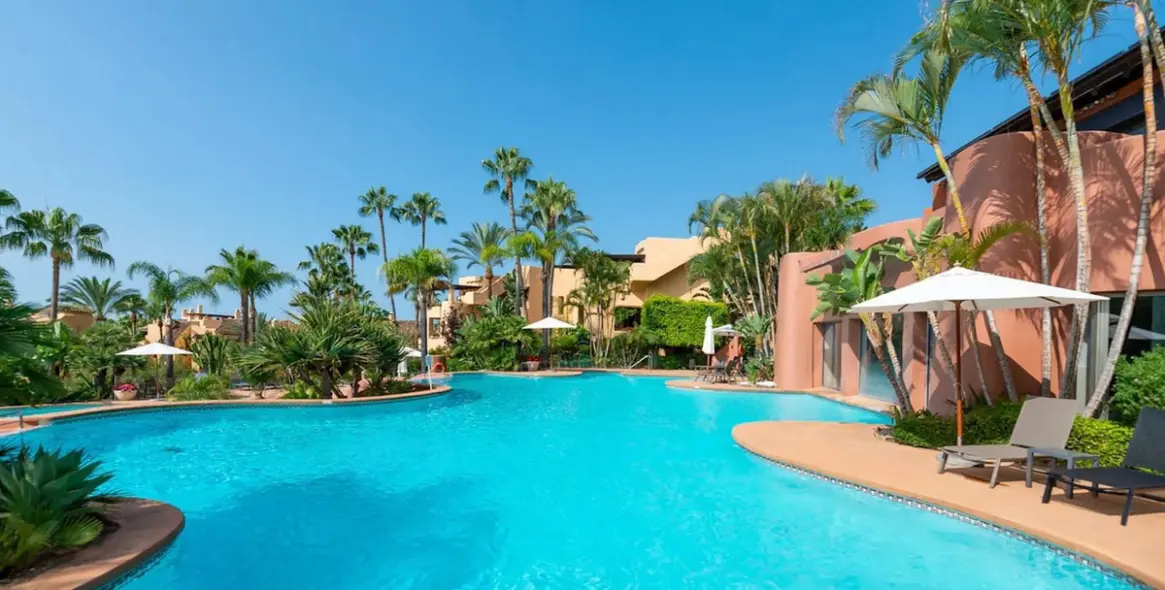 Sale of ground floor apartment in Sierra Blanca 22
