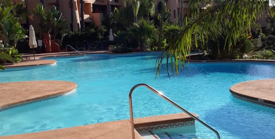 Sale of ground floor apartment in Sierra Blanca 23