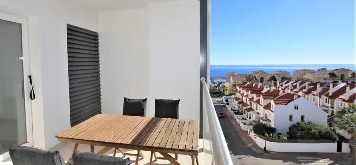 Краткосрочная аренда апартаментов на среднем этаже в Estepona 2