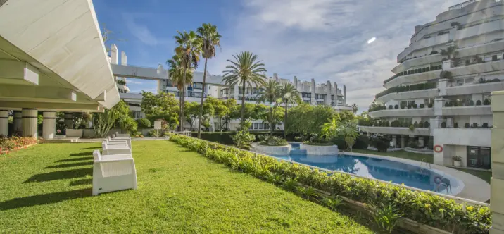Long-term rent of middle floor apartment in Marbella 1