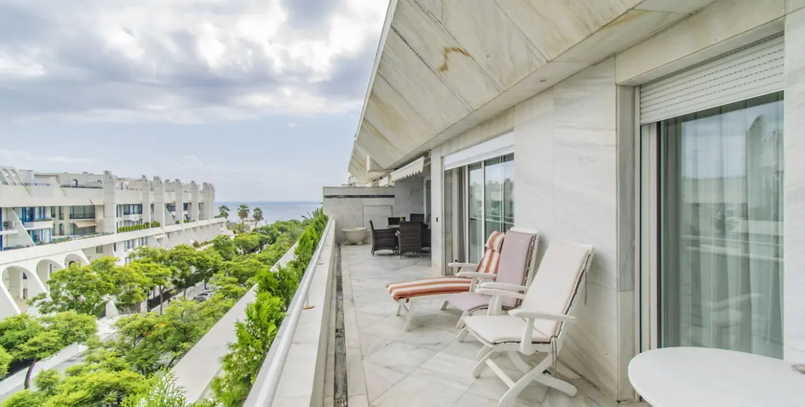 Long-term rent of middle floor apartment in Marbella 5