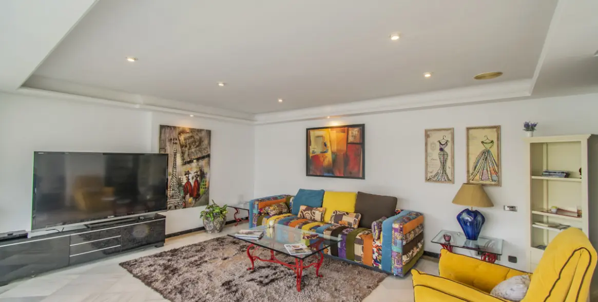 Long-term rent of middle floor apartment in Marbella 7