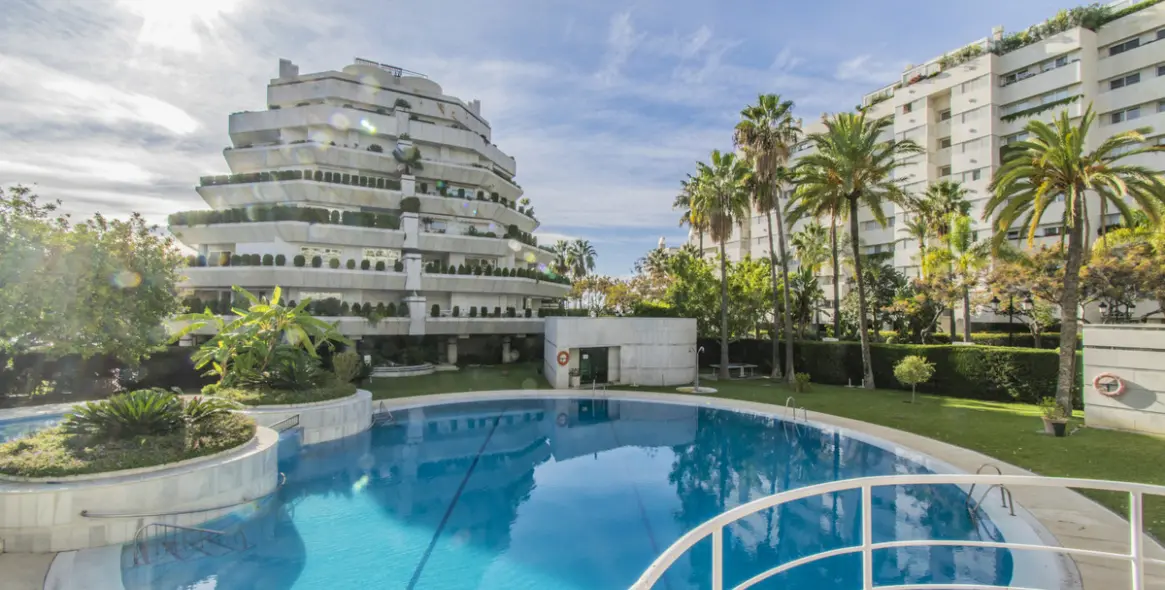 Long-term rent of middle floor apartment in Marbella 12