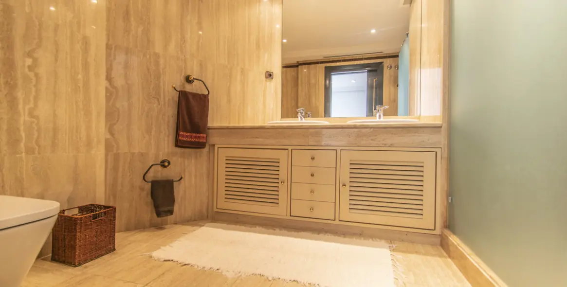 Long-term rent of middle floor apartment in Marbella 18