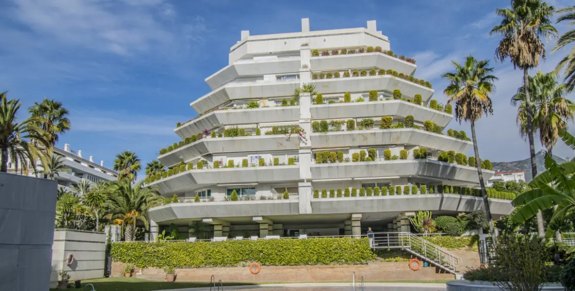 Долгосрочная аренда апартаментов на среднем этаже в Marbella 23