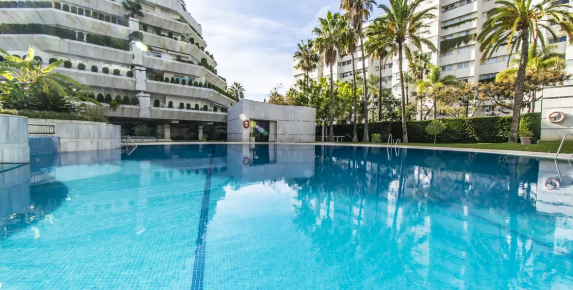 Долгосрочная аренда апартаментов на среднем этаже в Marbella 29