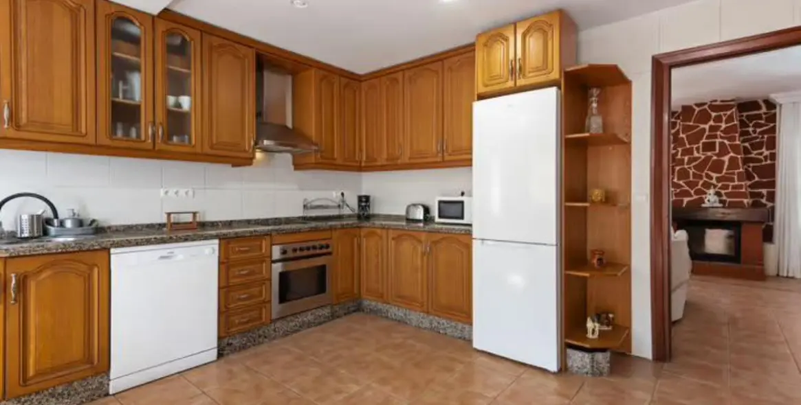 Долгосрочная аренда  отдельно стоящей виллы в Elviria 7