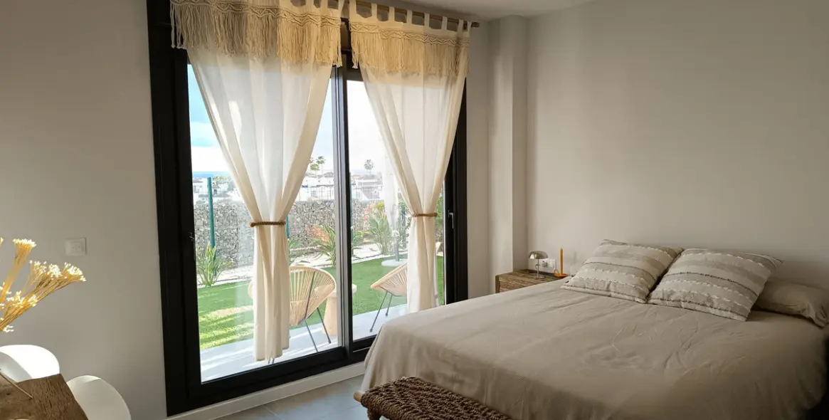 Краткосрочная аренда дома на две семьи в Riviera del Sol 17