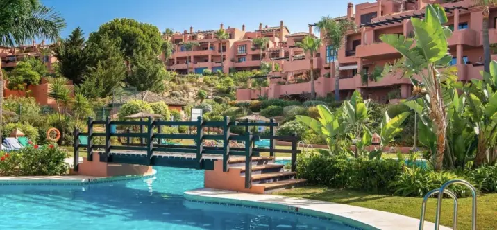 Sale of ground floor apartment in Marbella 0
