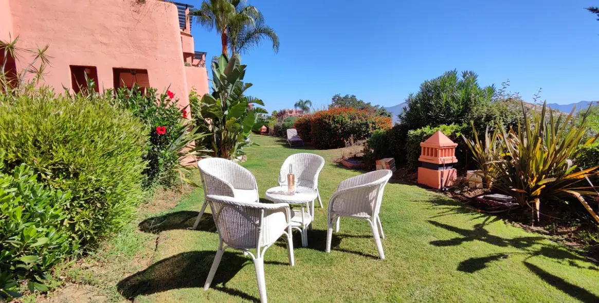 Sale of ground floor apartment in Marbella 4