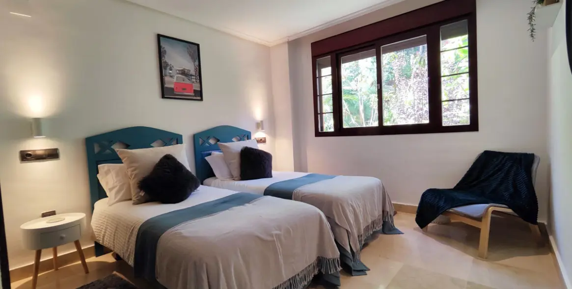 Sale of ground floor apartment in Marbella 10