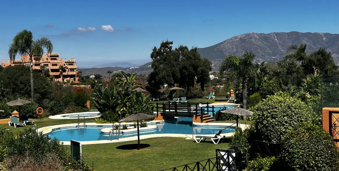 Sale of ground floor apartment in Marbella 14