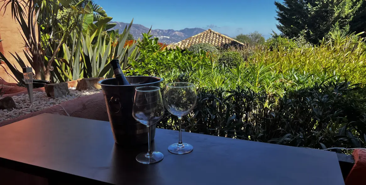 Sale of ground floor apartment in Marbella 15