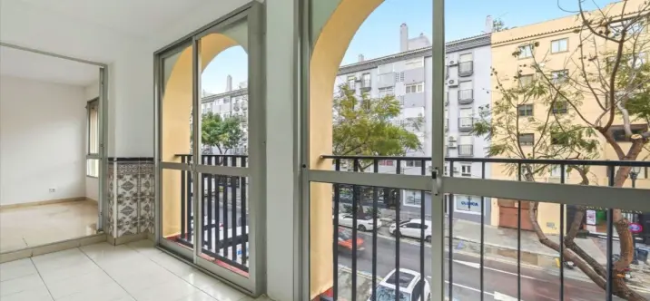 Sale of middle floor apartment in Fuengirola 3