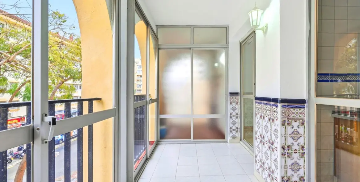 Venta de apartamento en planta media en Fuengirola 5