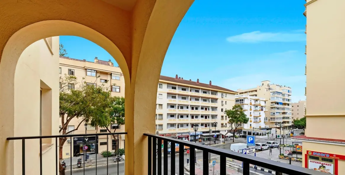 Venta de apartamento en planta media en Fuengirola 10