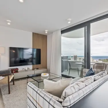 Sale of middle floor apartment in Fuengirola