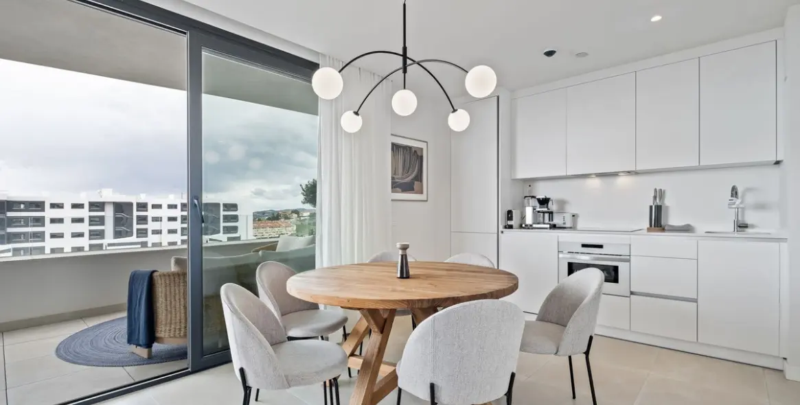 Sale of middle floor apartment in Fuengirola 8