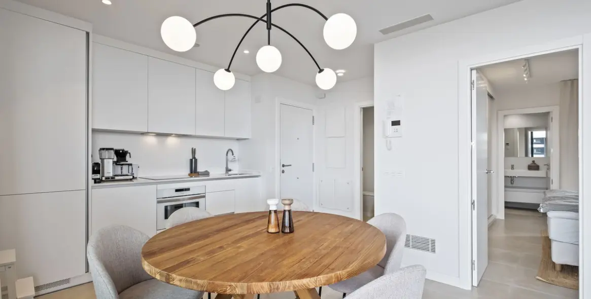 Sale of middle floor apartment in Fuengirola 9