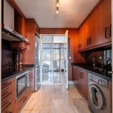 Venta de apartamento en planta media en Bel Air