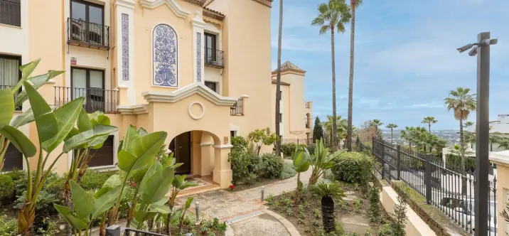 Venta de apartamento en planta baja en Benahavís 0