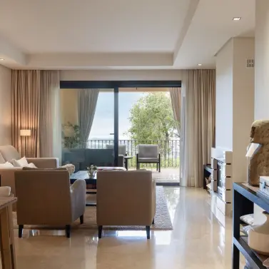 Venta de apartamento en planta baja en Benahavís