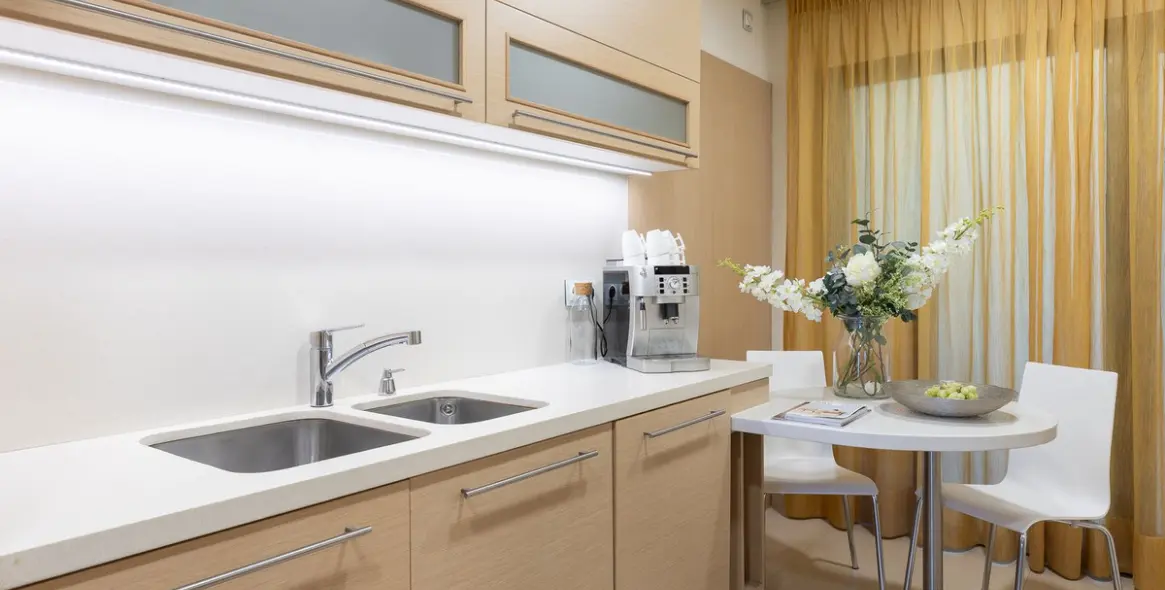 Sale of ground floor apartment in Benahavís 27