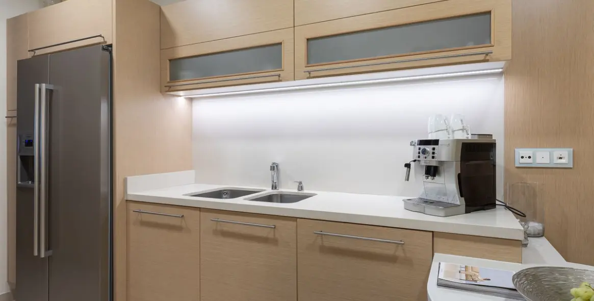 Sale of ground floor apartment in Benahavís 28