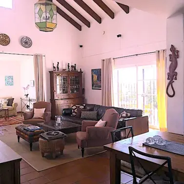 Продажа  отдельно стоящей виллы в Estepona