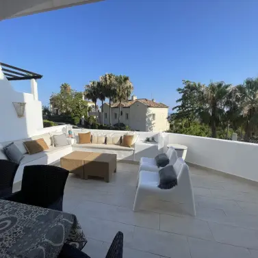 Long-term rent of townhouse in Los Arqueros