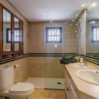 Long-term rent of townhouse in Los Arqueros