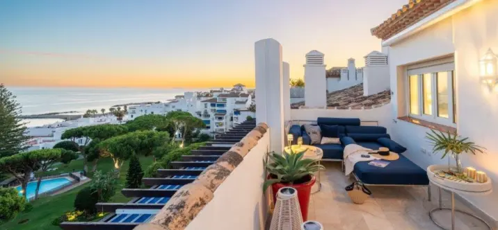 Alquiler a largo plazo de ático dúplex en Puerto Banús 0