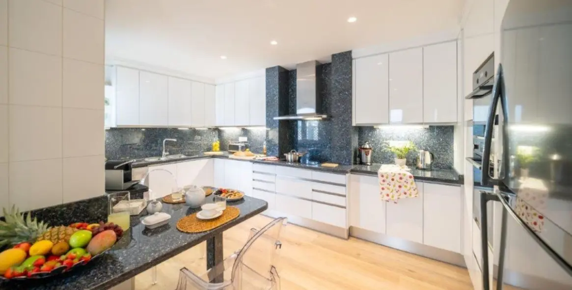 Long-term rent of penthouse duplex in Puerto Banús 8