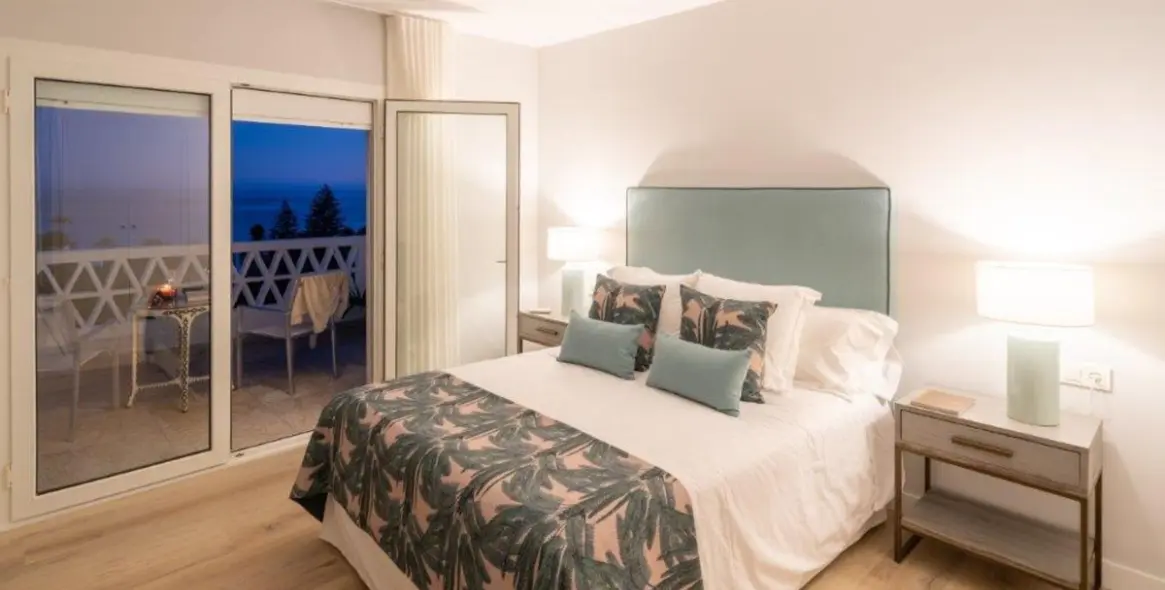 Long-term rent of penthouse duplex in Puerto Banús 38