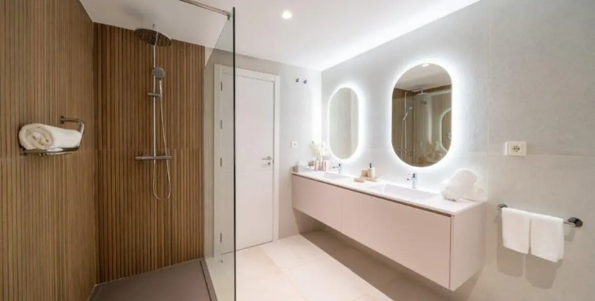 Long-term rent of penthouse duplex in Puerto Banús 39