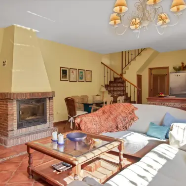 Venta de finca - cortijo en Ojén