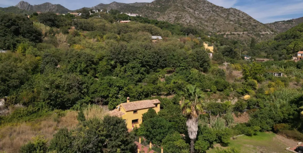 Venta de finca - cortijo en Ojén 18