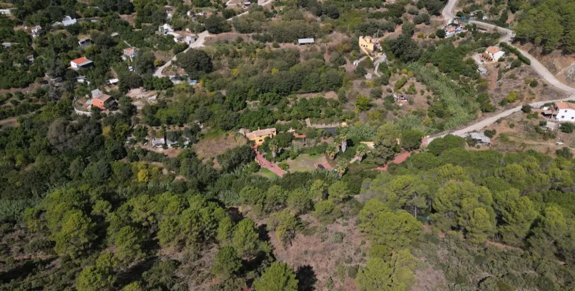 Venta de finca - cortijo en Ojén 75