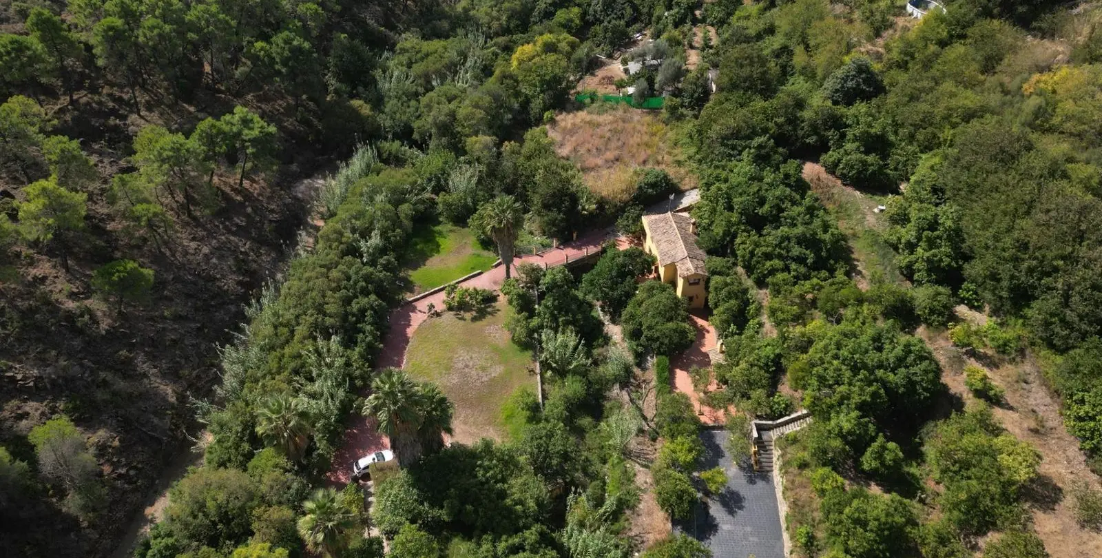 Venta de finca - cortijo en Ojen pueblo 6