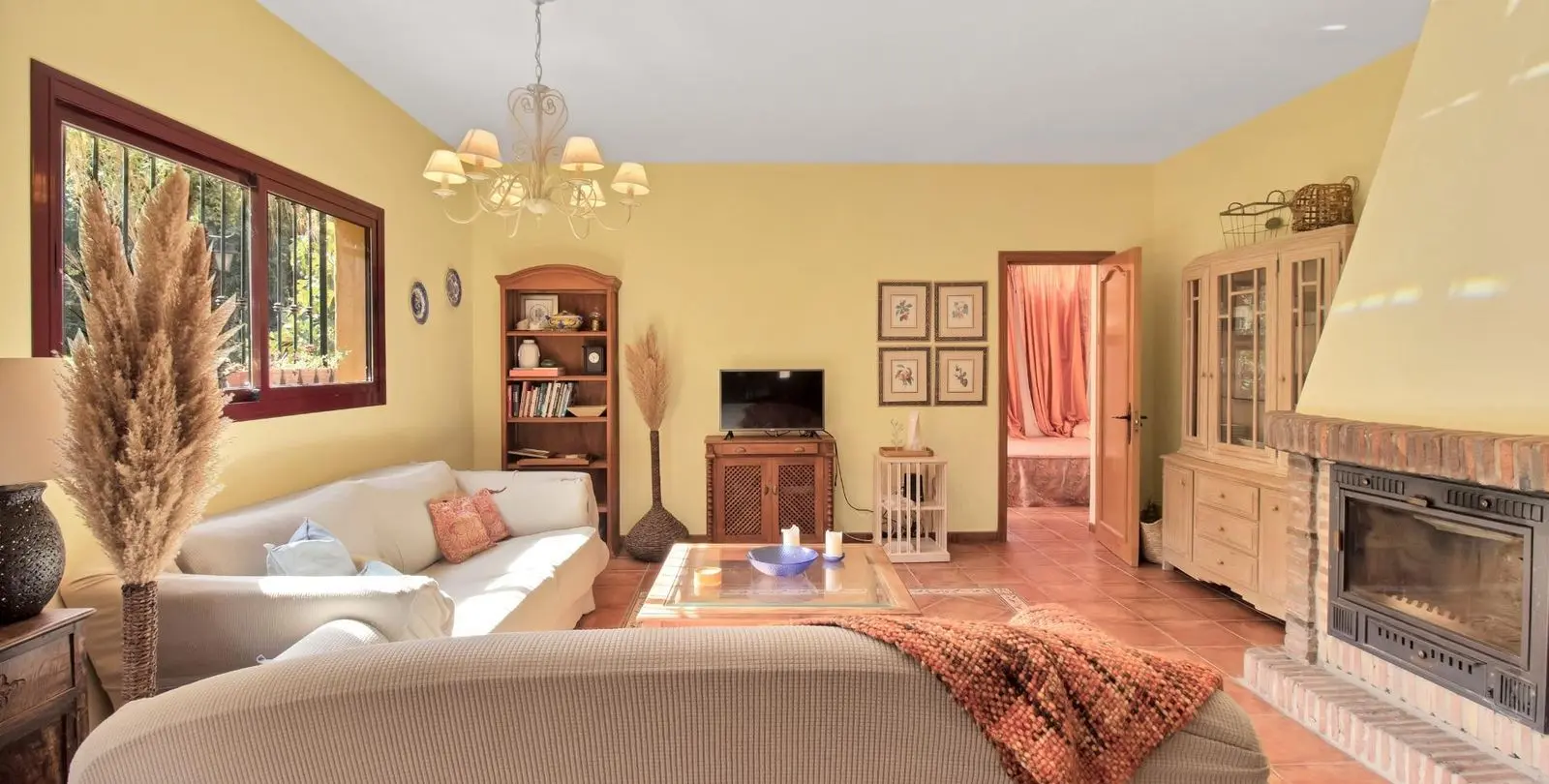 Venta de finca - cortijo en Ojen pueblo 24