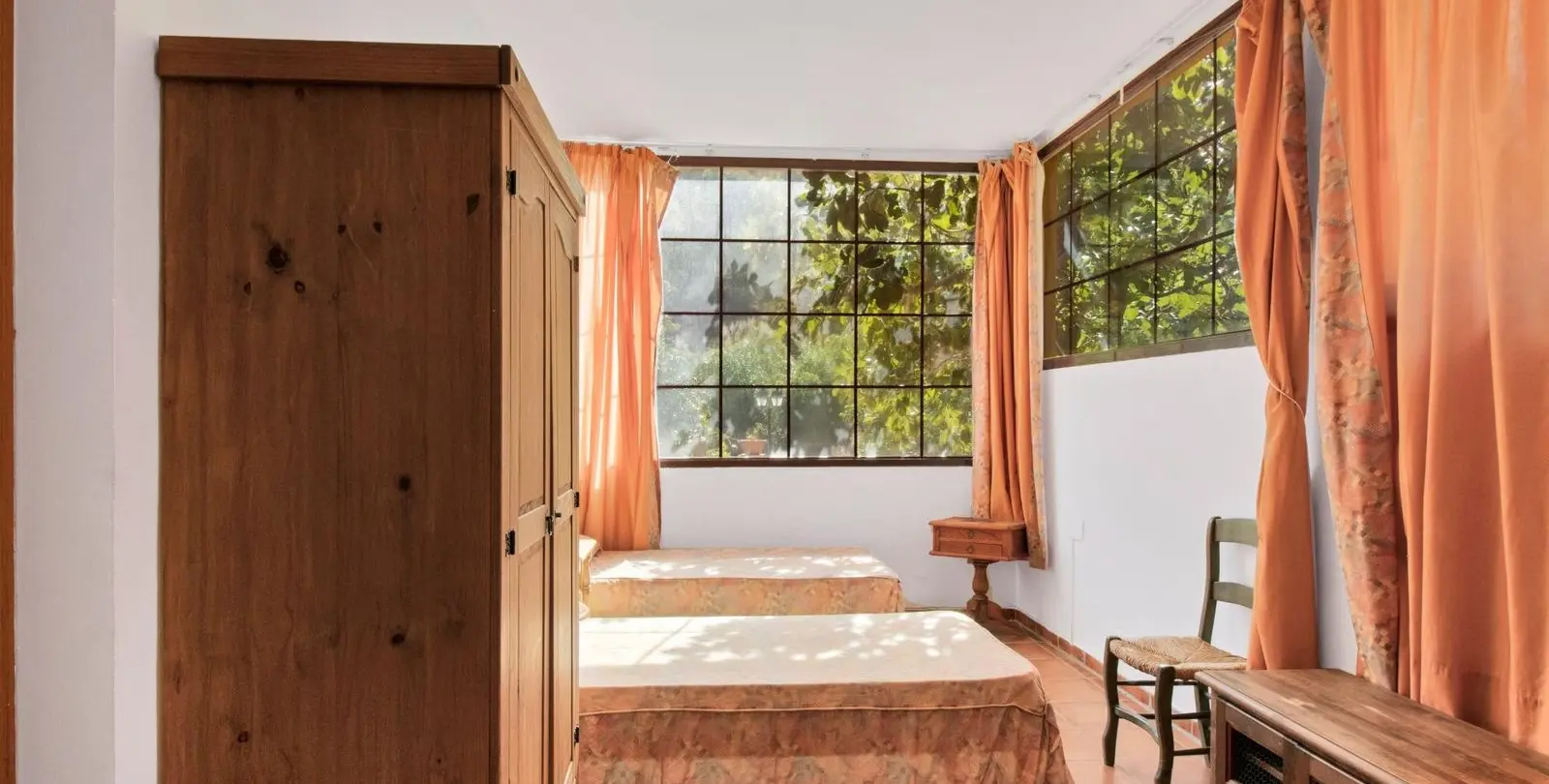 Venta de finca - cortijo en Ojen pueblo 37