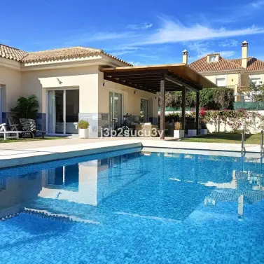 Short-term rent of detached villa in San Pedro de Alcántara